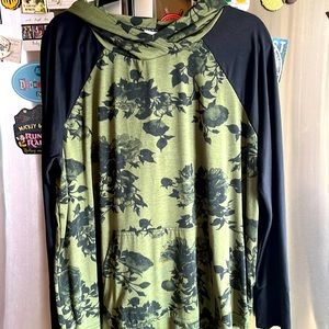 Lularoe roses Amber 2x